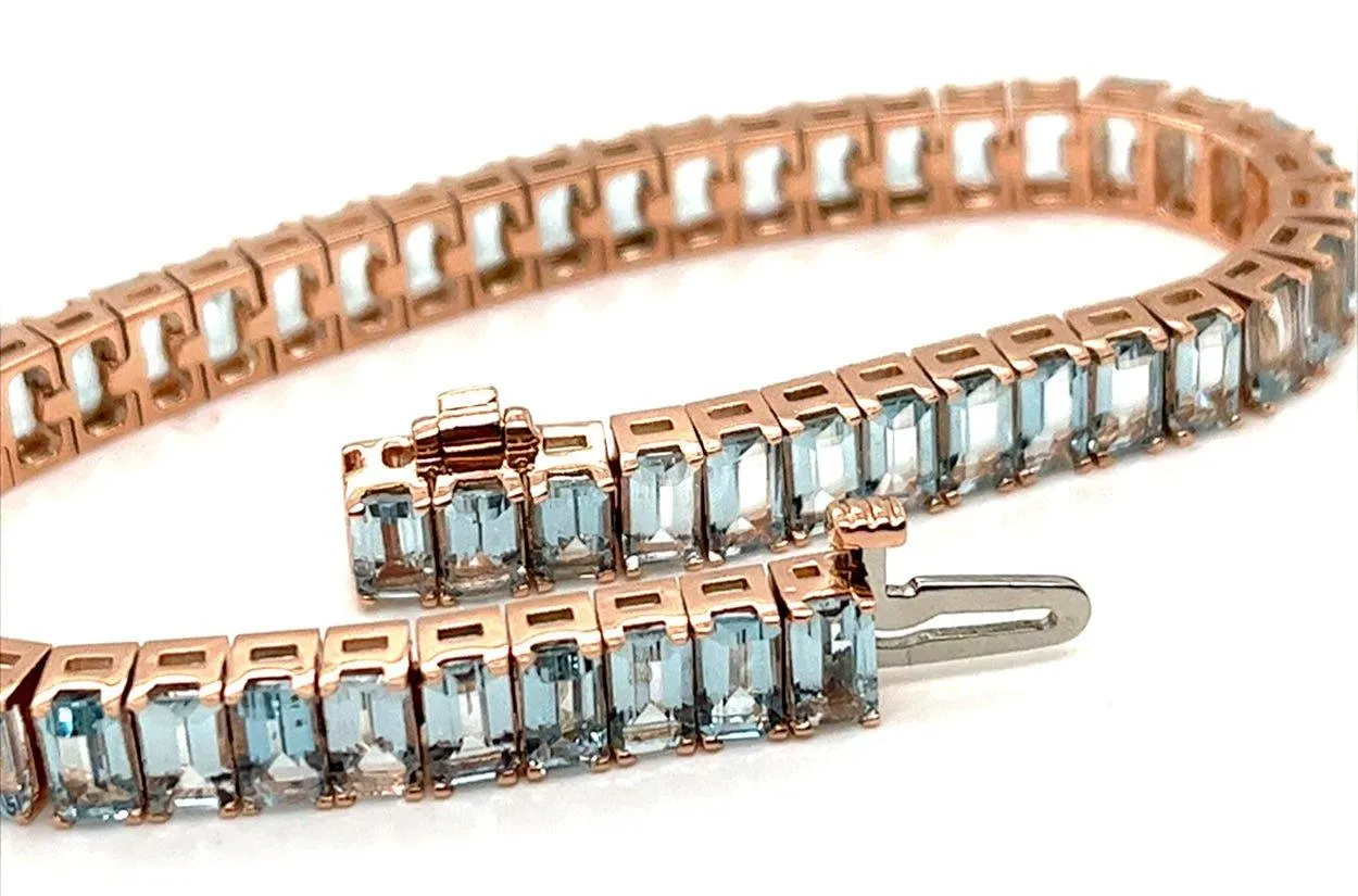 Bracelet 18kt Rose Gold Emerald Cut Aquamarines