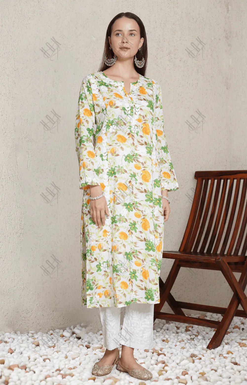 Saba Chikankari Kurta in Mul cotton in Green Floral