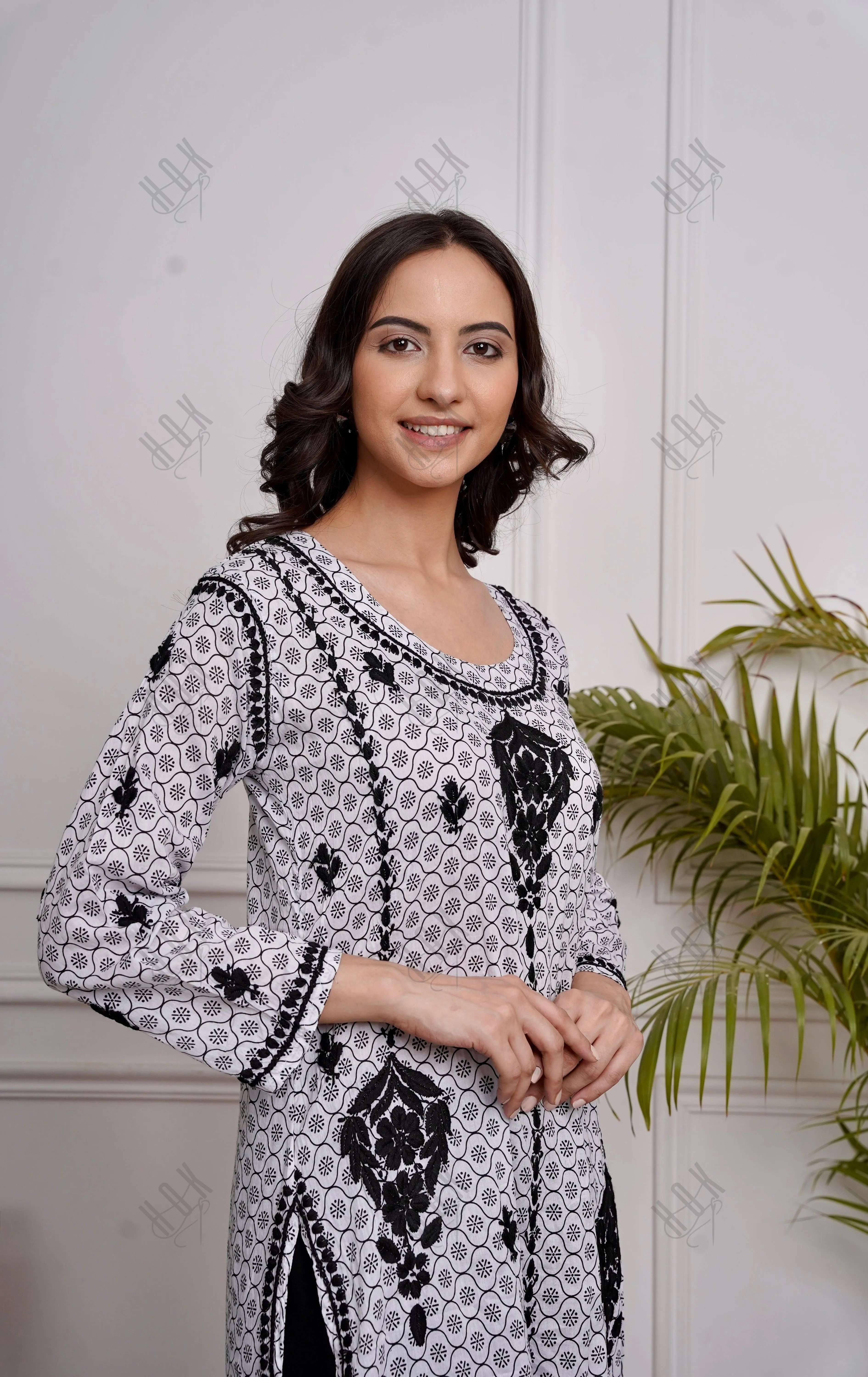 Saba Chikankari Kurta in Mul cotton in White With Black