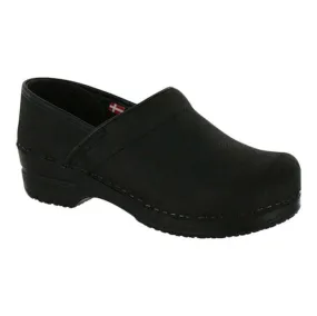 Textured Oil Slip-Resistant Women's Chef Shoes | Sanita Clogs